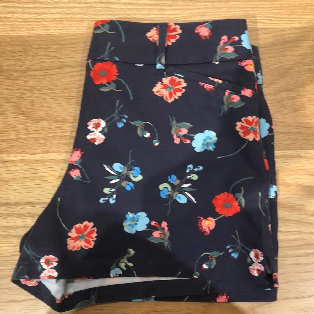 LOFT Riviera Shorts